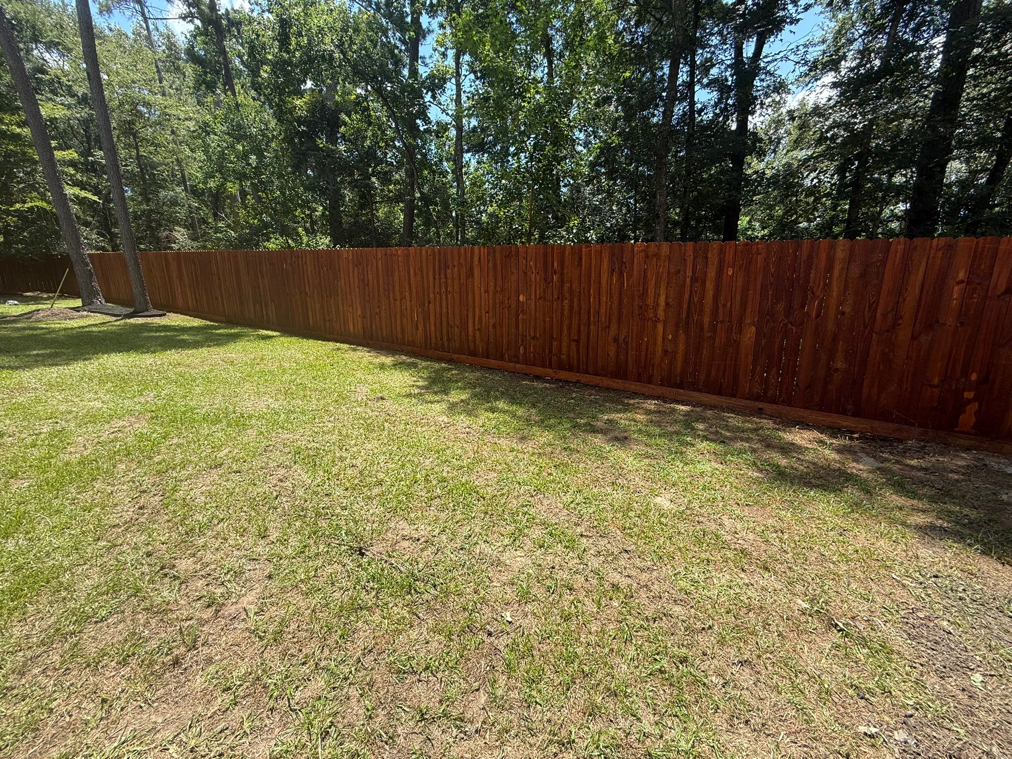 Secure Your Oasis: Mustang Fencing Ensures Privacy & Durability in 77003